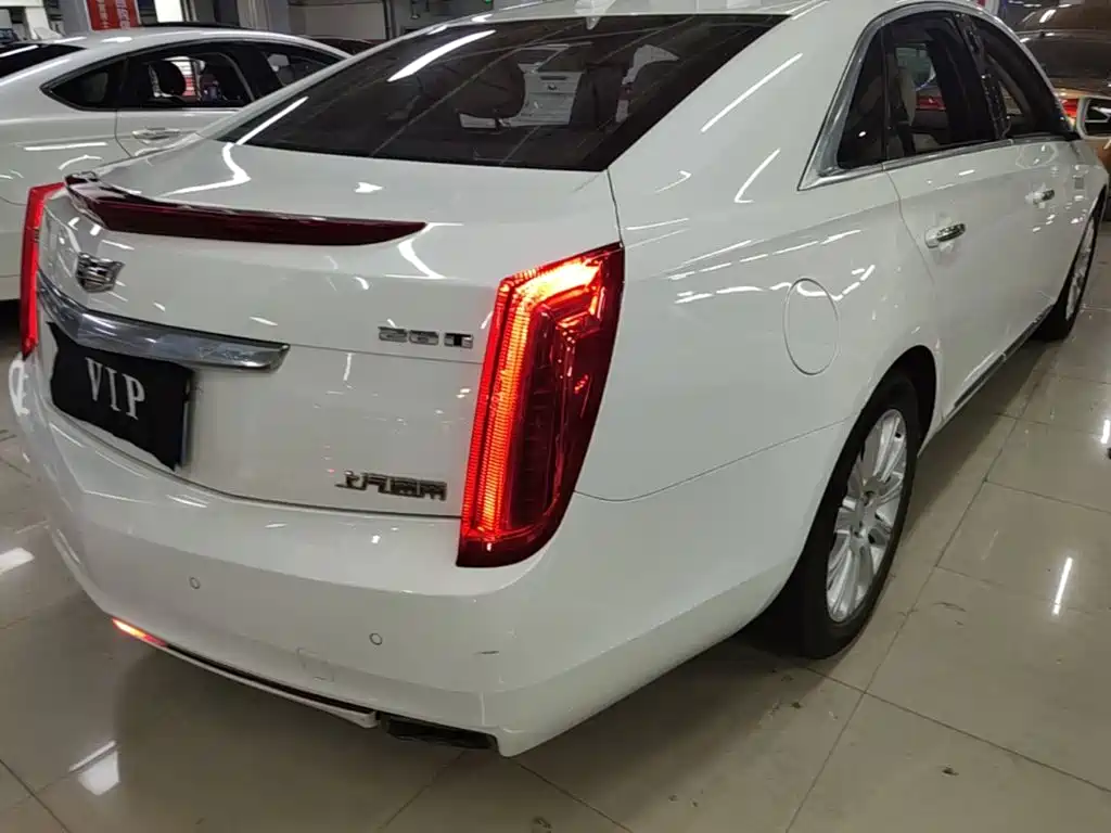 Cadillac XTS — миниатюра 8
