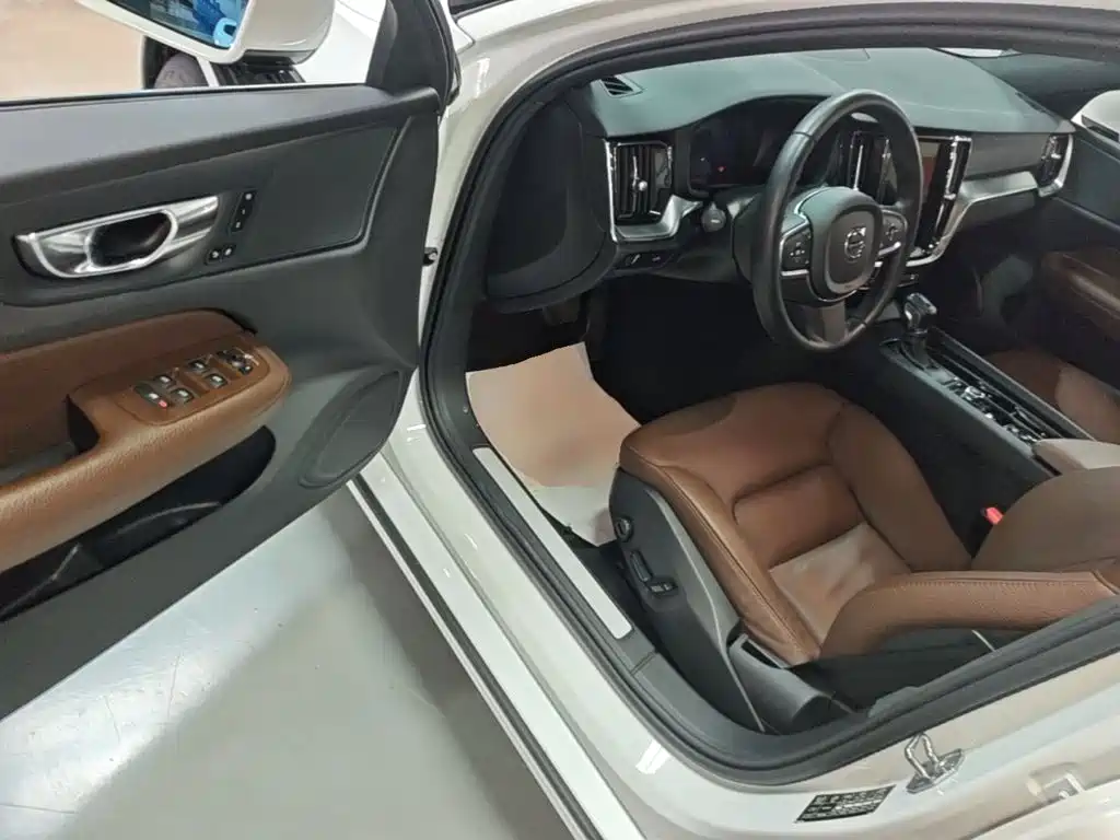 Volvo S60 — миниатюра 16