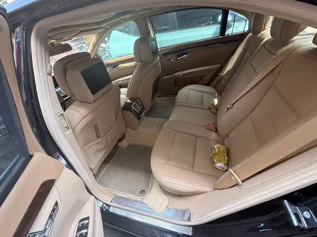 Mercedes-Benz S-Class — миниатюра 10