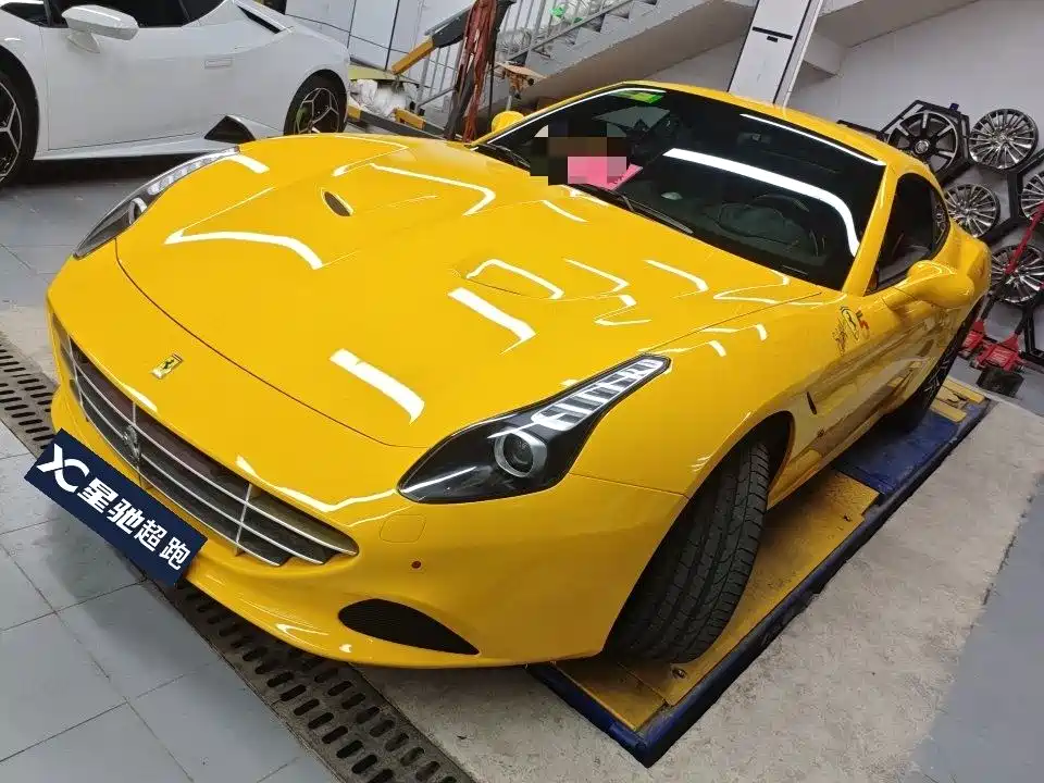 Ferrari California T 2016