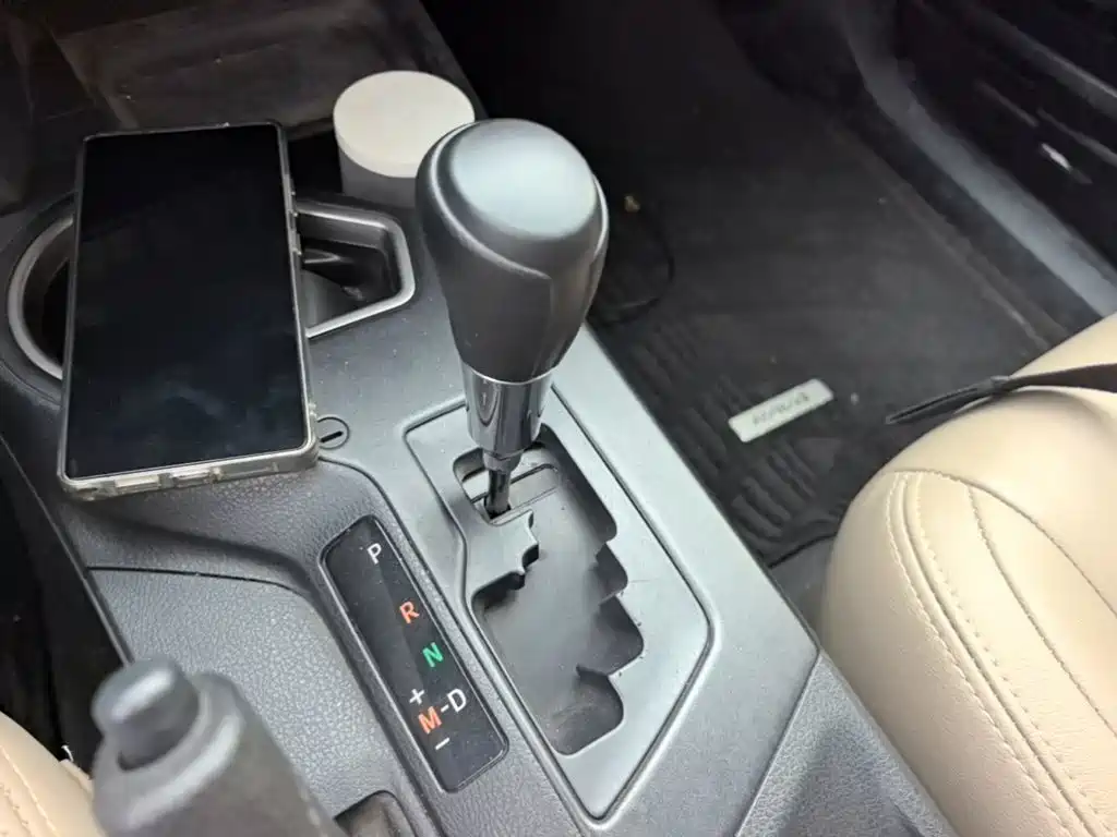 Toyota RAV4 — миниатюра 14