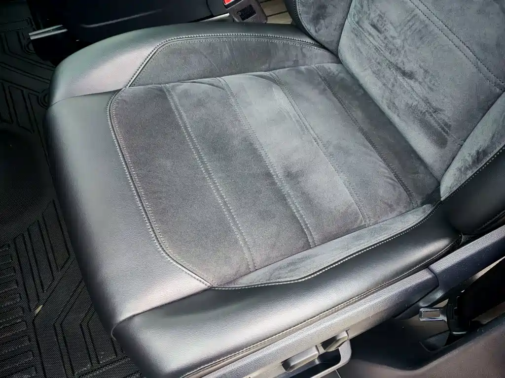 Volkswagen Multivan — миниатюра 26
