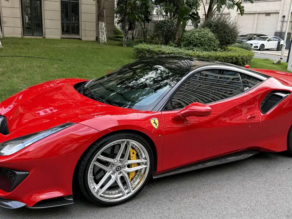 Ferrari 488