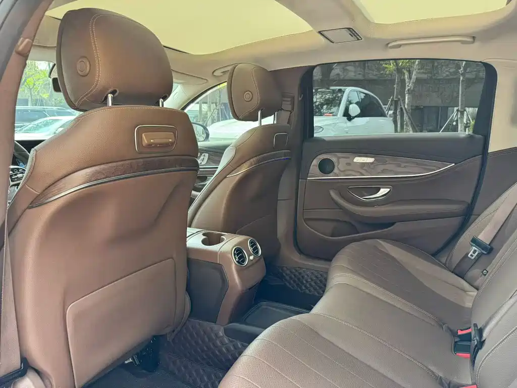 Mercedes-Benz E-Class E 2019 E 300 L Sport Fashion