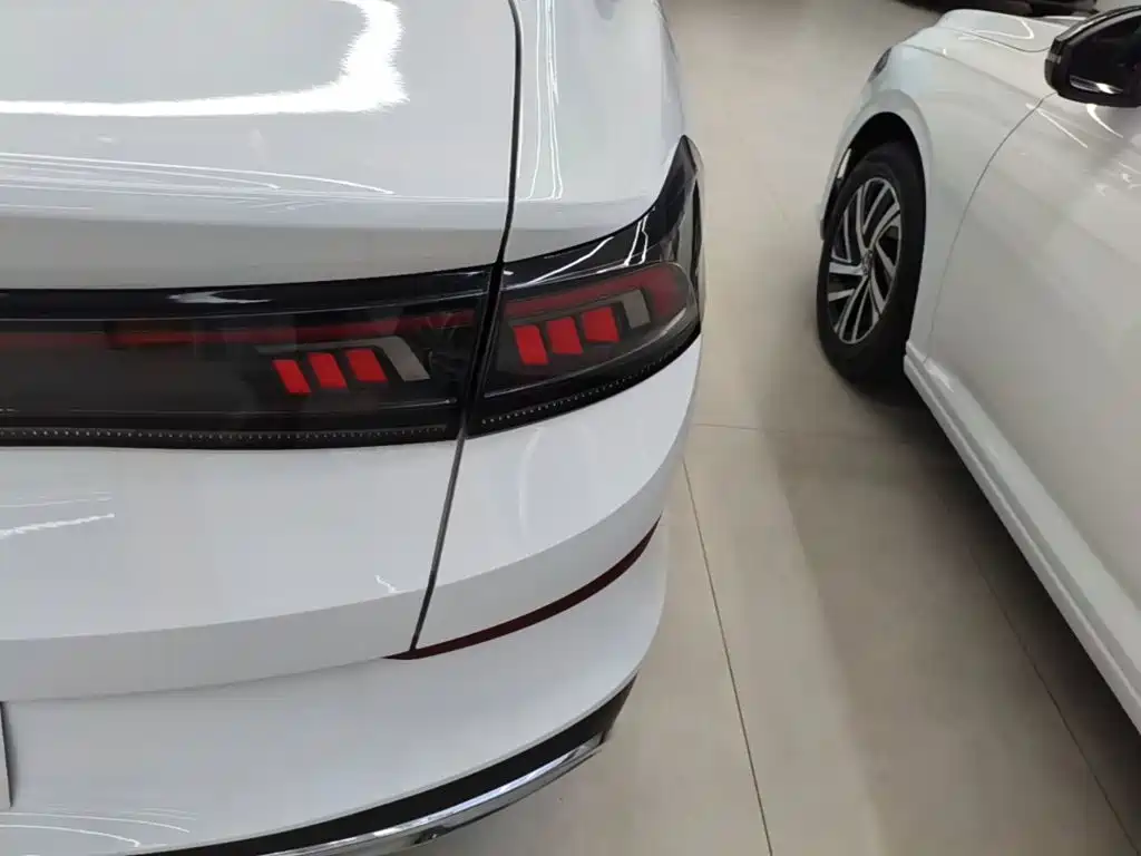 Volkswagen Lamando — миниатюра 8
