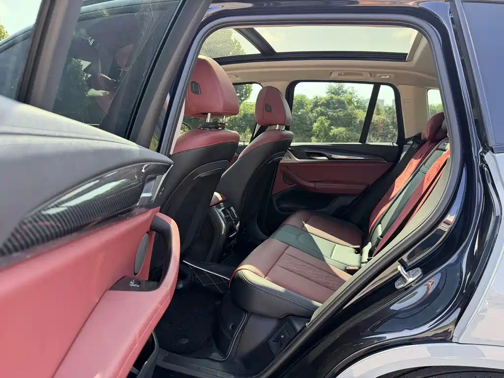 BMW iX3 — миниатюра 5