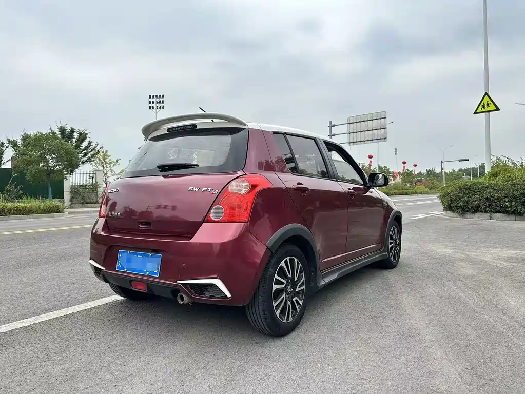 Suzuki Swift — миниатюра 4
