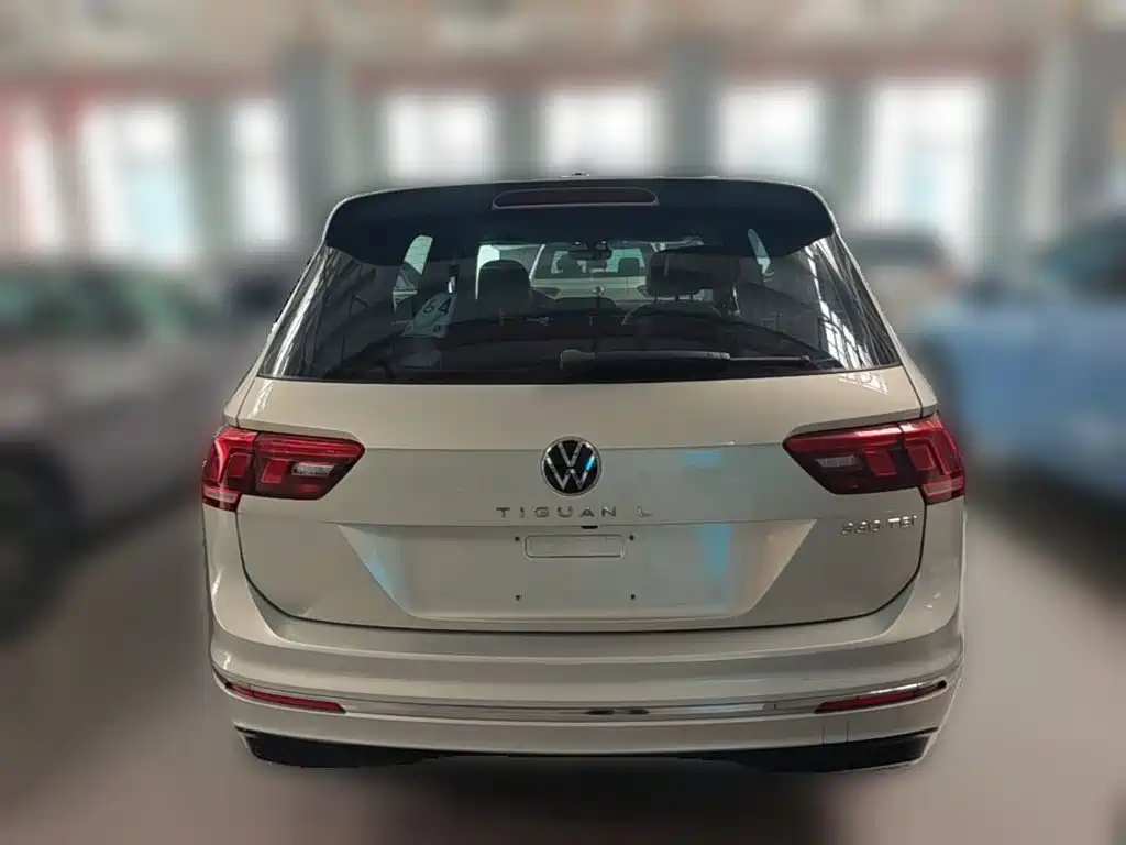 Volkswagen Tiguan L — миниатюра 8