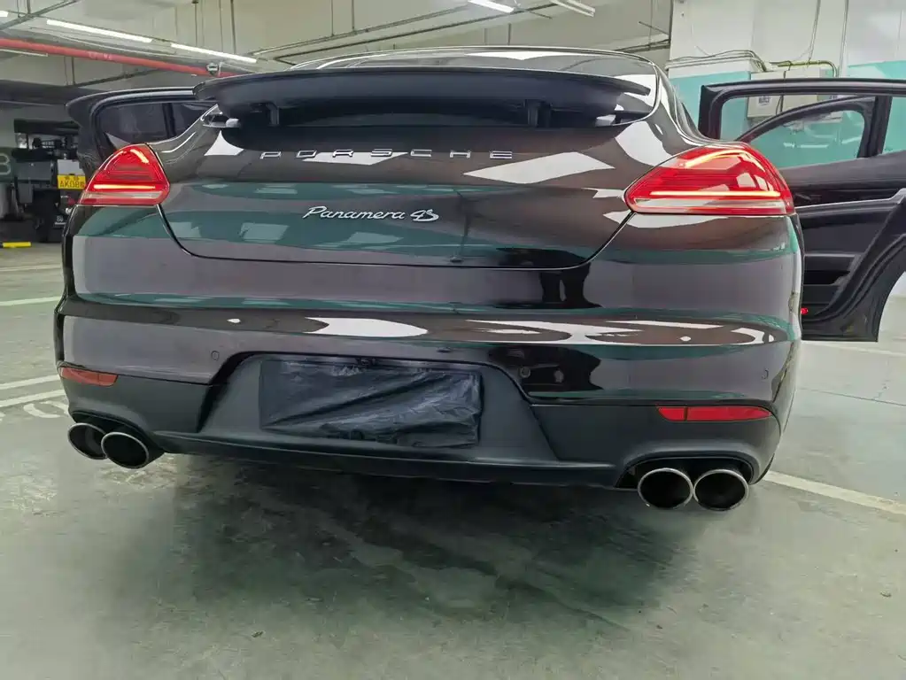 Porsche Panamera 2014 Panamera 4 3.0T