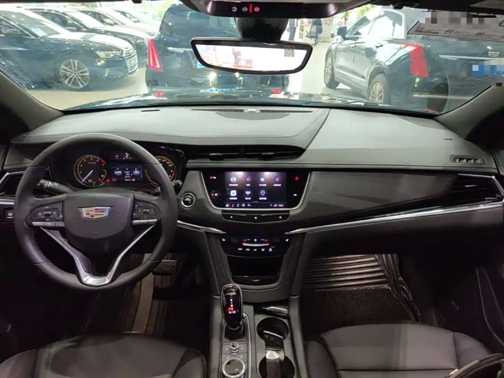 Cadillac XT6 — миниатюра 10
