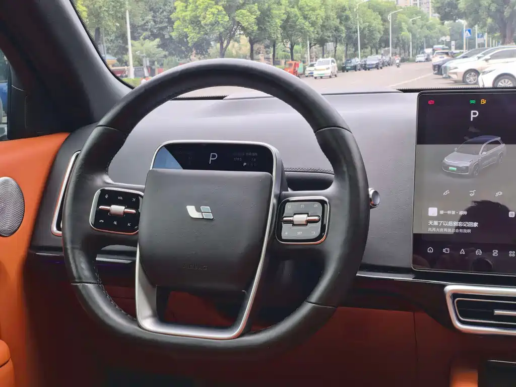 Li Auto Li L8 — миниатюра 8