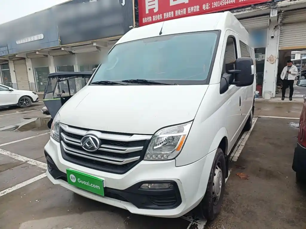 MAXUS V80