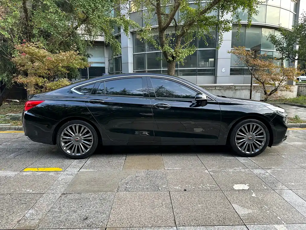 Hongqi Hongqi H5 — миниатюра 9