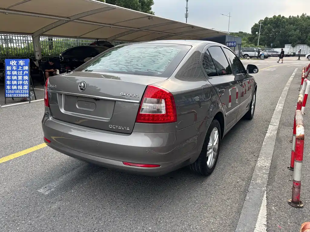 Skoda Octavia — миниатюра 10