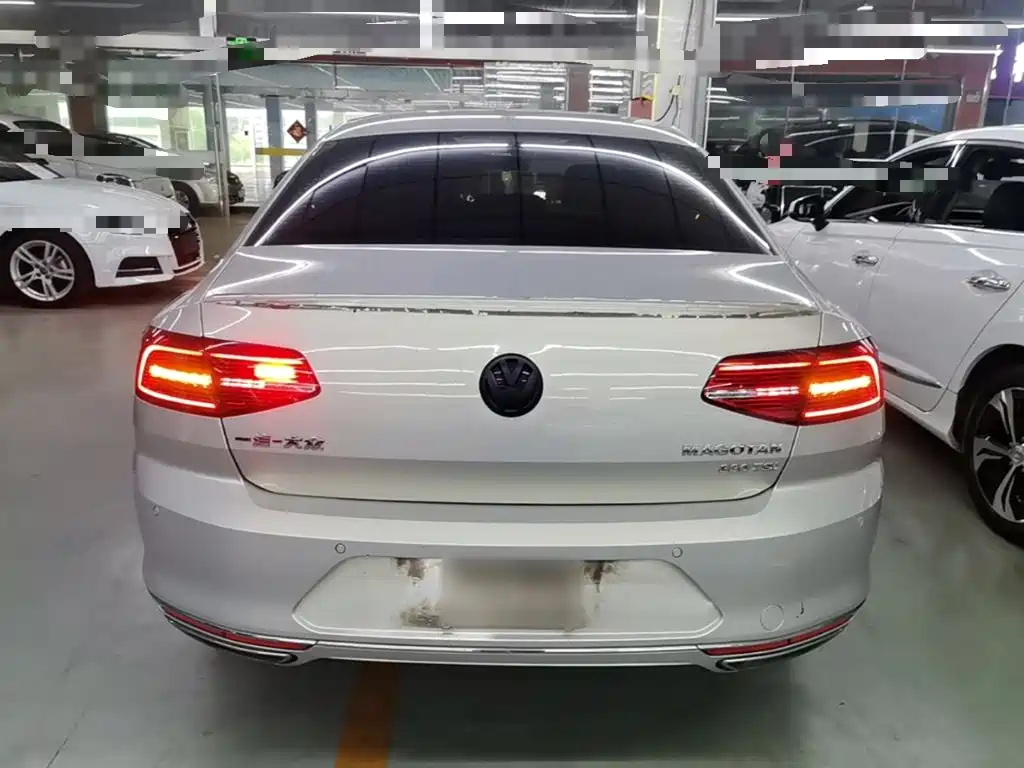 Volkswagen Magotan — миниатюра 6