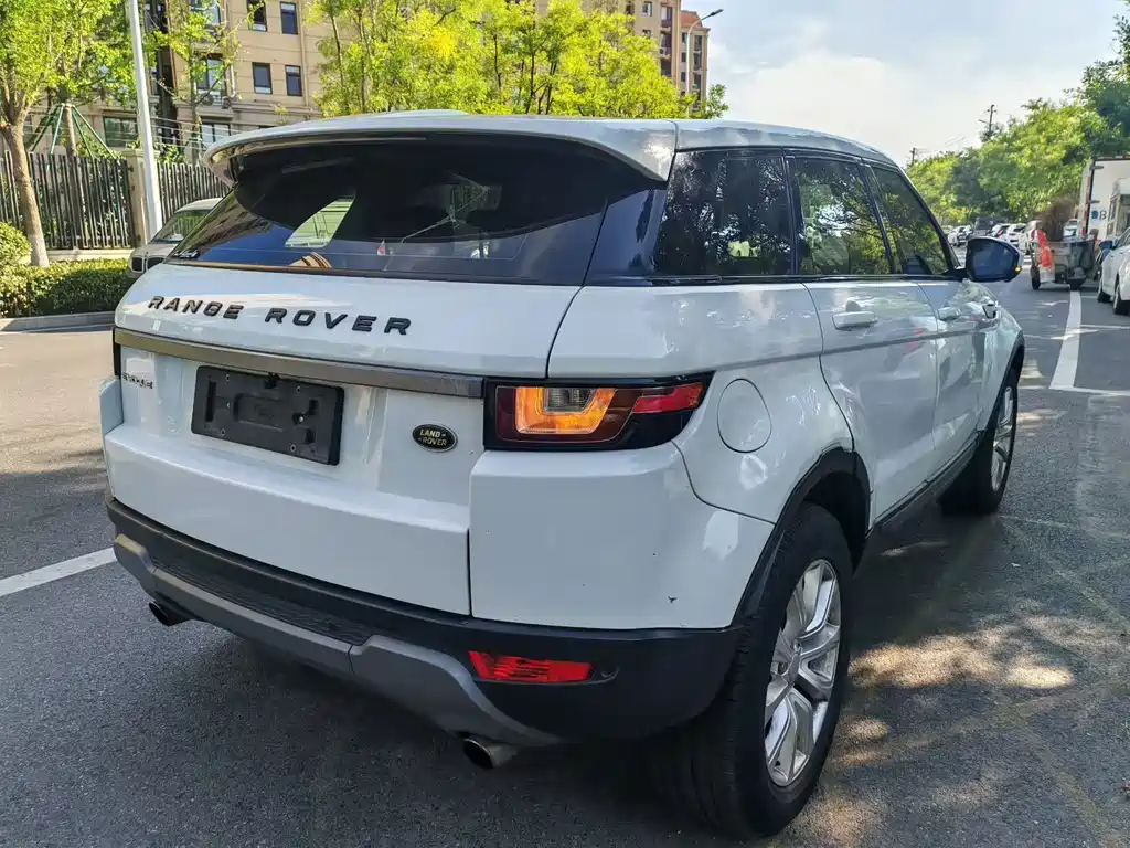 Land Rover Evoque — миниатюра 5