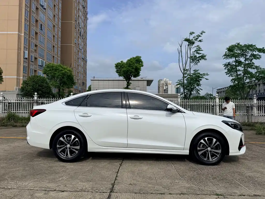 Changan Eado 2022 PLUS NE 1.4T GDI DCT Luxury