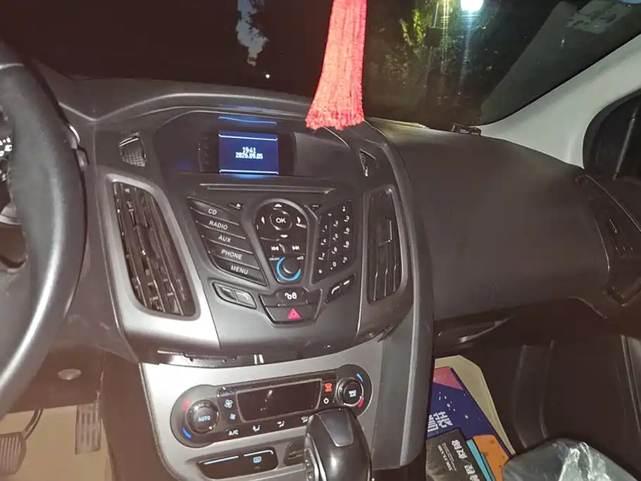 Ford Focus — миниатюра 13