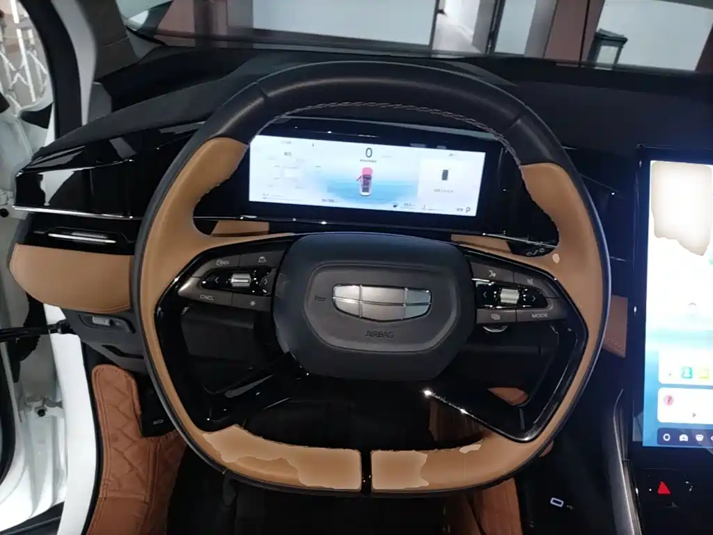 Geely Boyue L — миниатюра 11