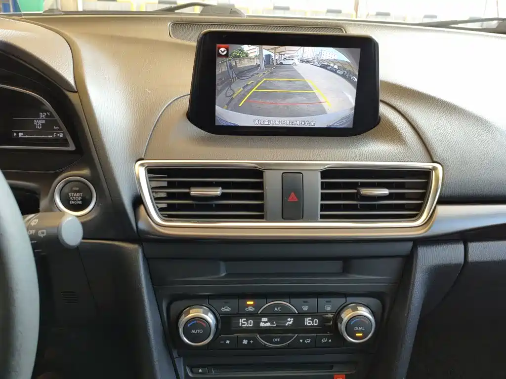 Mazda 3 Axela — миниатюра 13