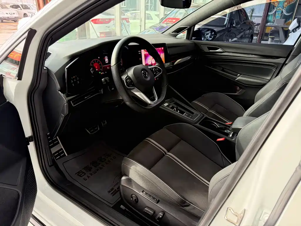 Volkswagen Golf — миниатюра 4