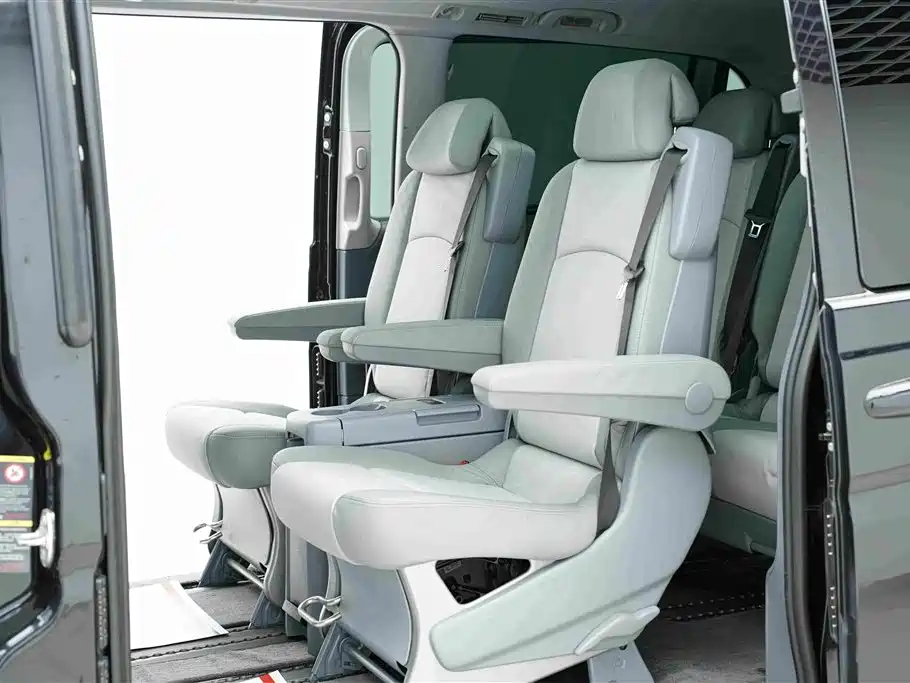 Mercedes-Benz Viano — миниатюра 9