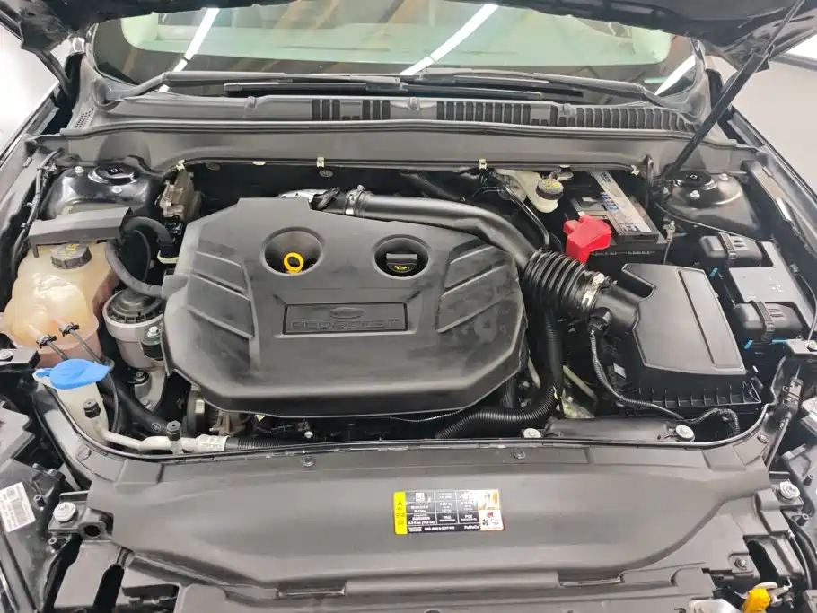 Ford Mondeo — миниатюра 10