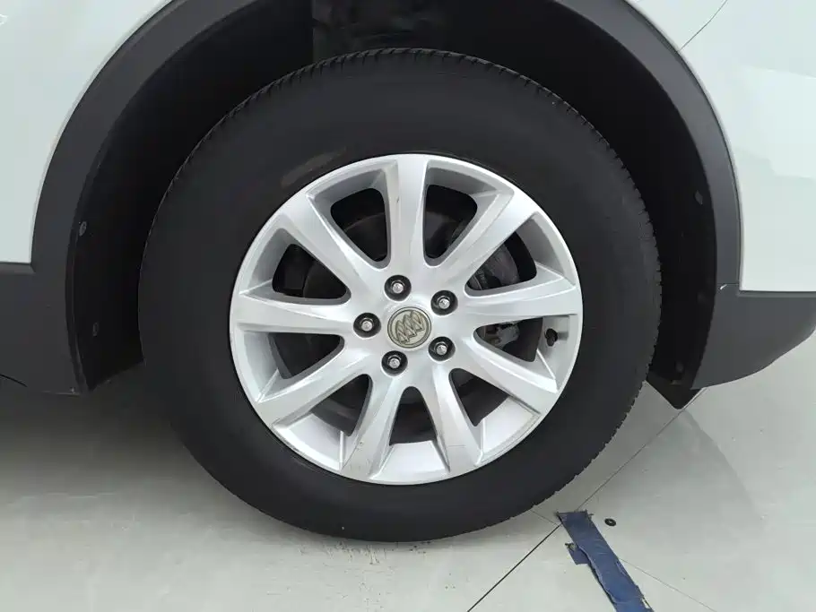 Buick Envision Plus — миниатюра 6