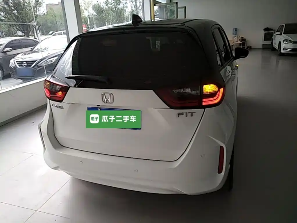 Honda Fit — миниатюра 6