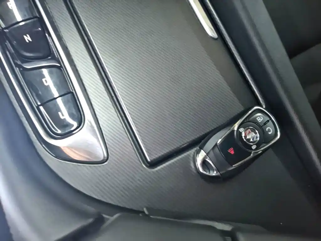 Buick Enclave — миниатюра 9