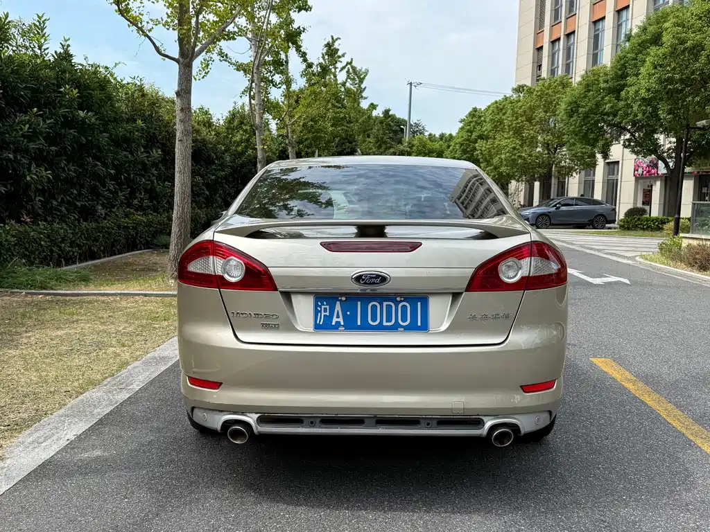 Ford Mondeo Zhisheng — миниатюра 10