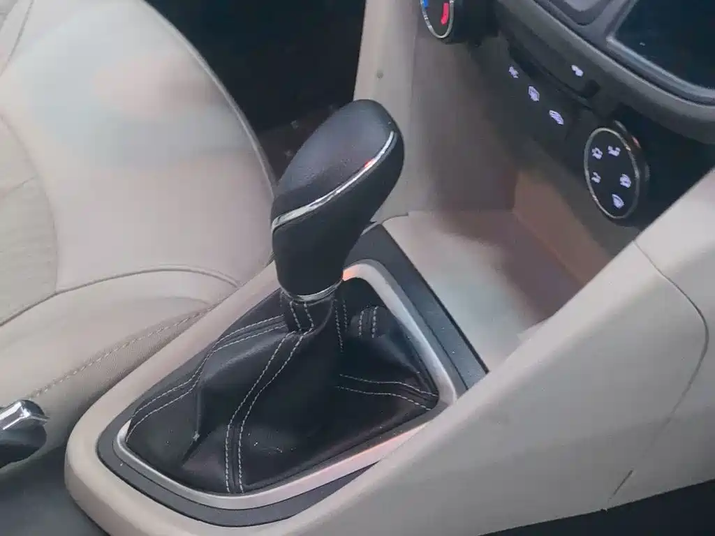 Buick Excelle — миниатюра 14