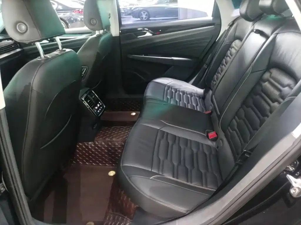 Volkswagen Passat — миниатюра 17
