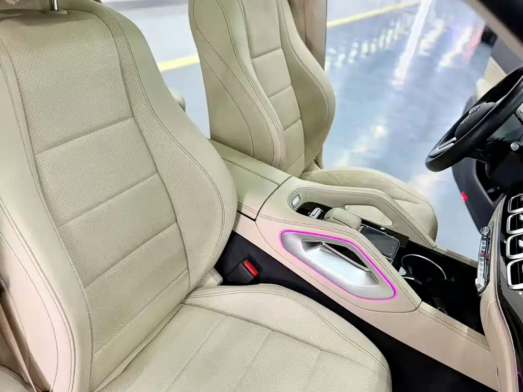 Mercedes-Benz GLE (Import) — миниатюра 10
