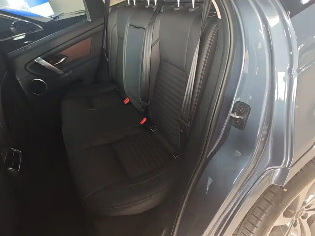 Land Rover Discovery Sport — миниатюра 17