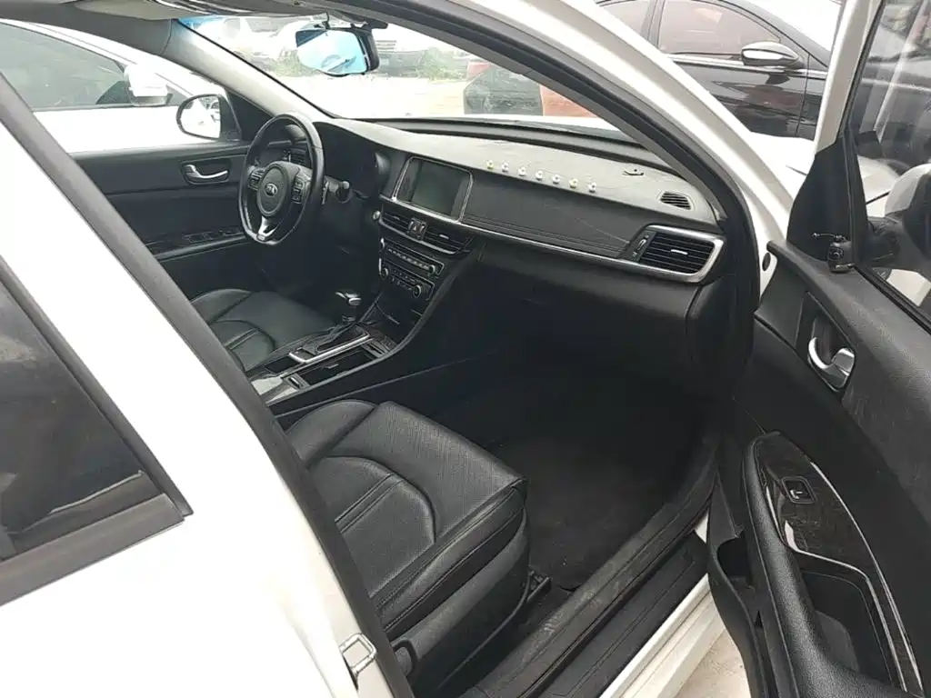 Kia K5 — миниатюра 20