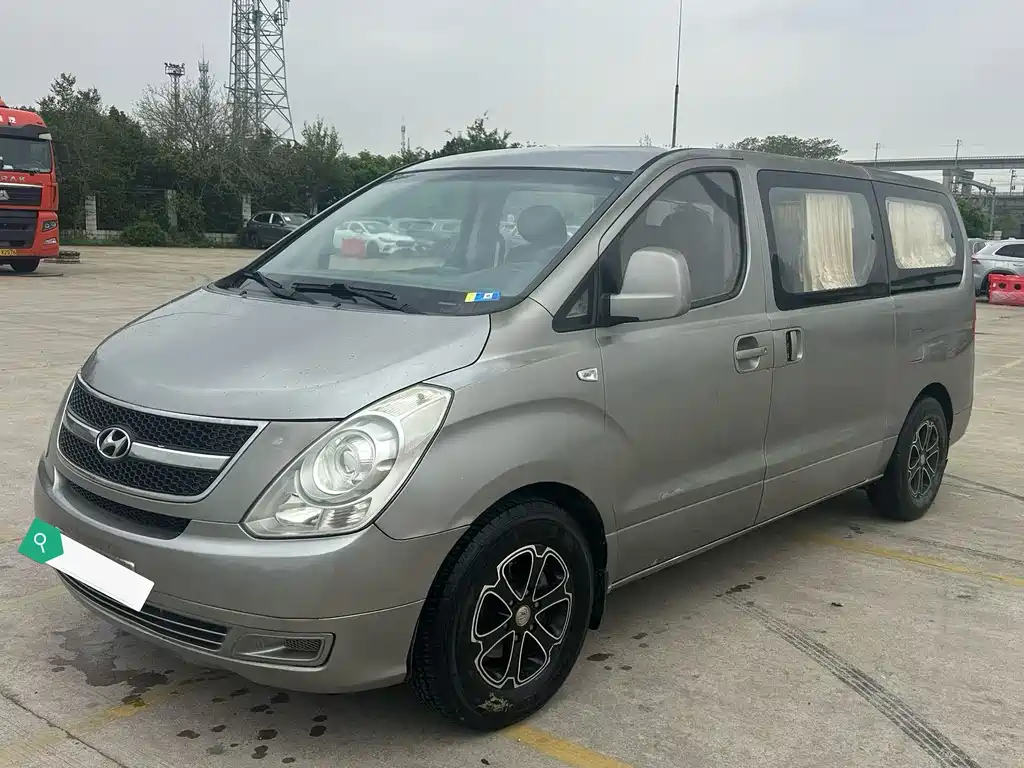 Hyundai H-1 2016