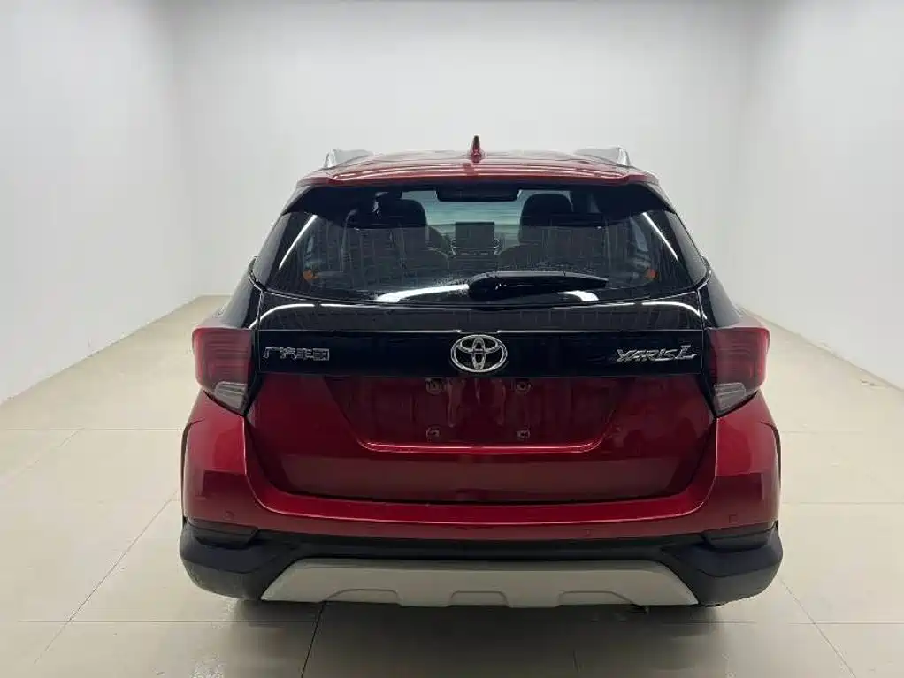 Toyota Yaris L — миниатюра 5