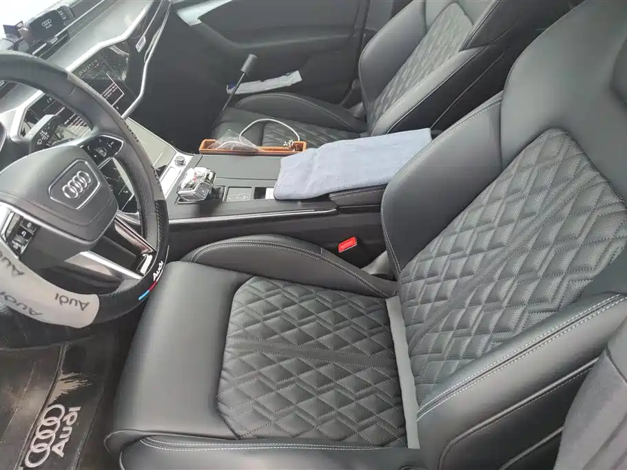 Audi A6L 2025 45 TFSI