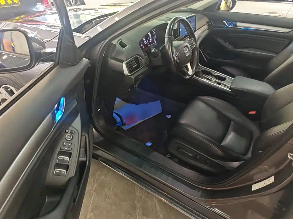 Honda Accord — миниатюра 16