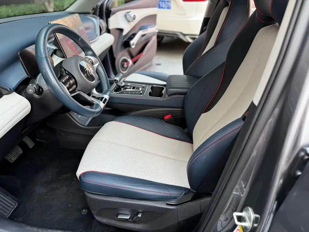 BYD Yuan Plus — миниатюра 8