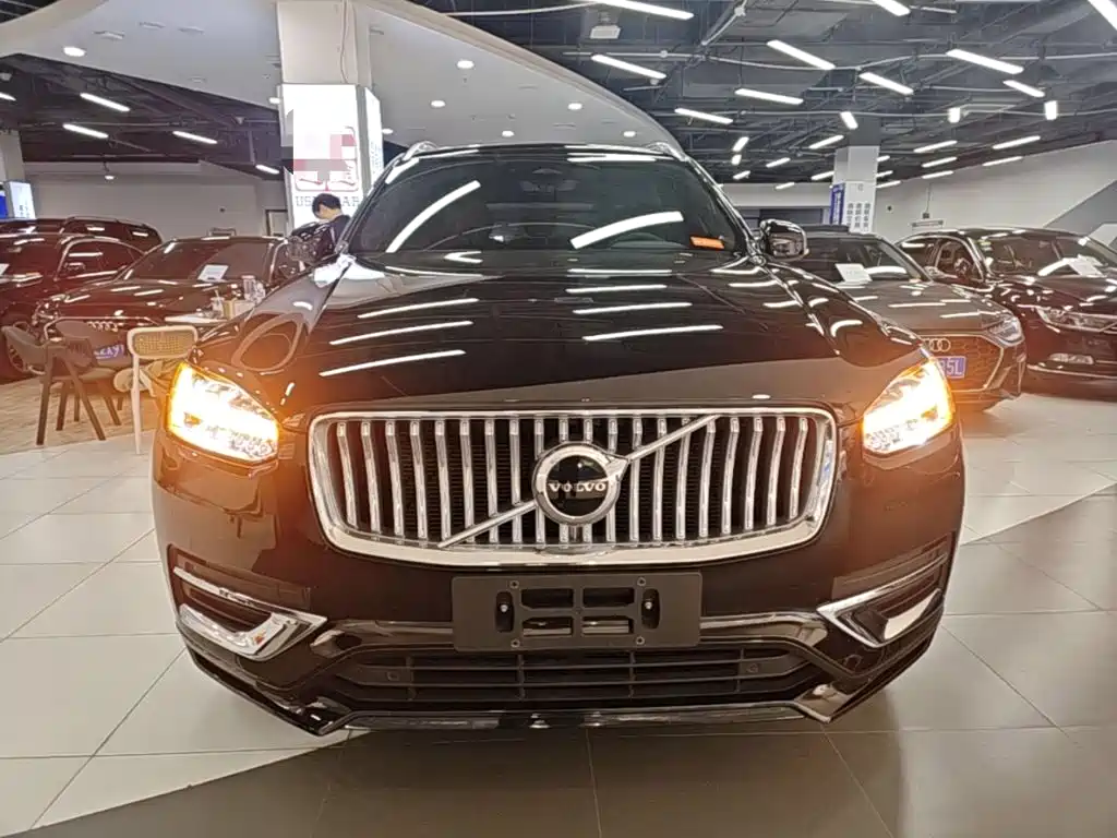 Volvo XC90 2024 B5 Luxury 7 мест