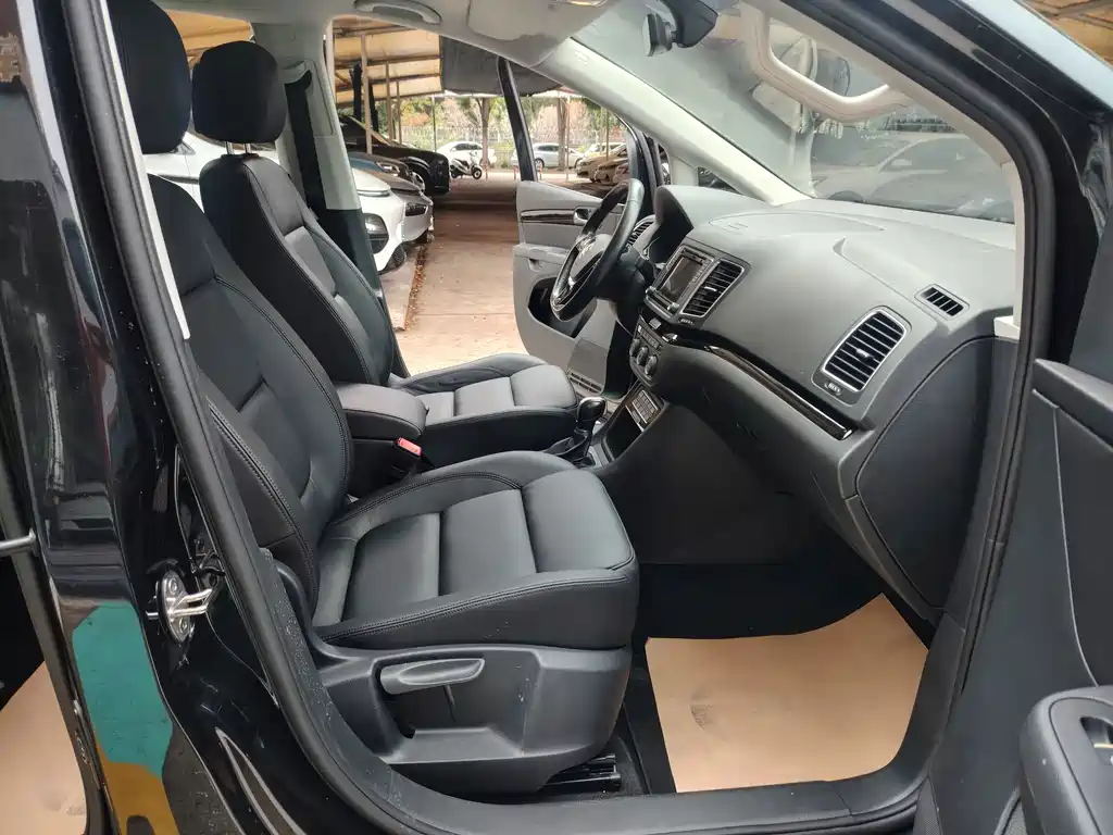 Volkswagen Sharan — миниатюра 14