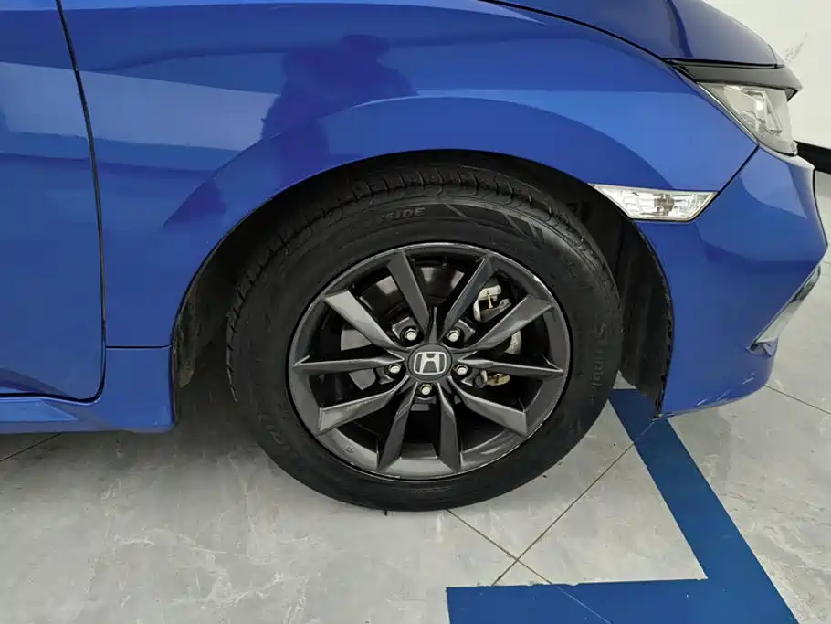 Honda Civic — миниатюра 6