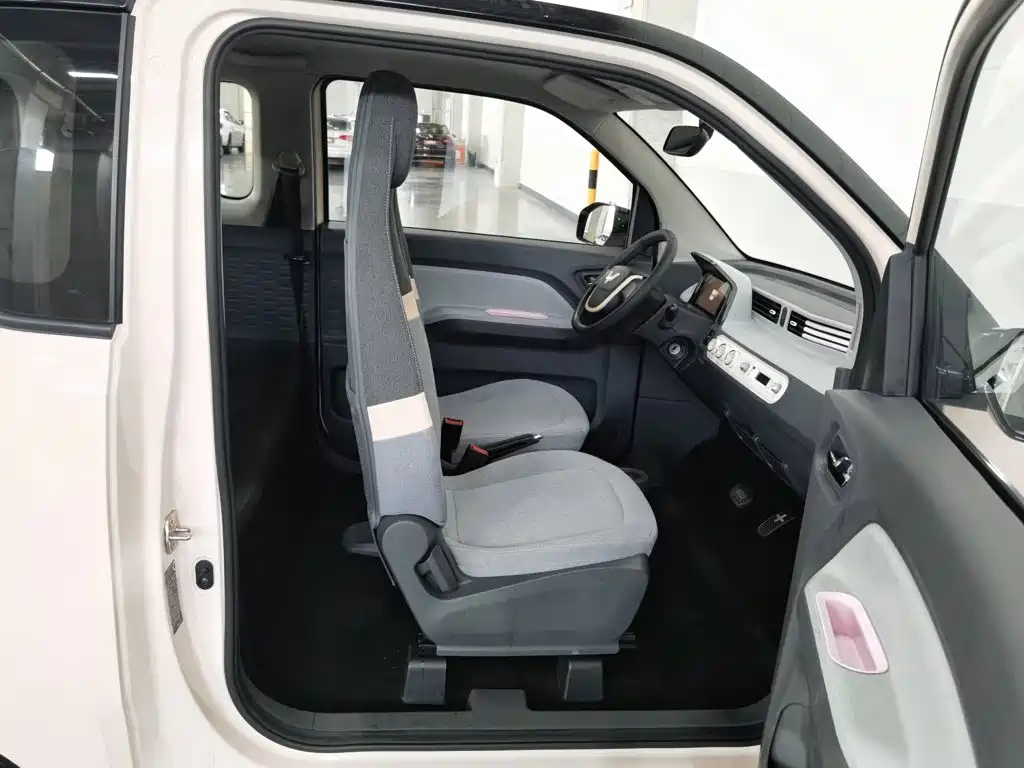 Wuling MINIEV — миниатюра 23