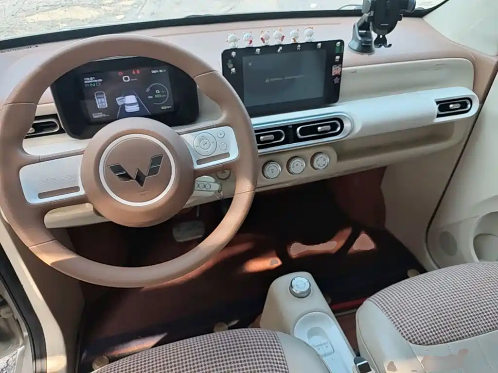 Wuling MINIEV — миниатюра 10