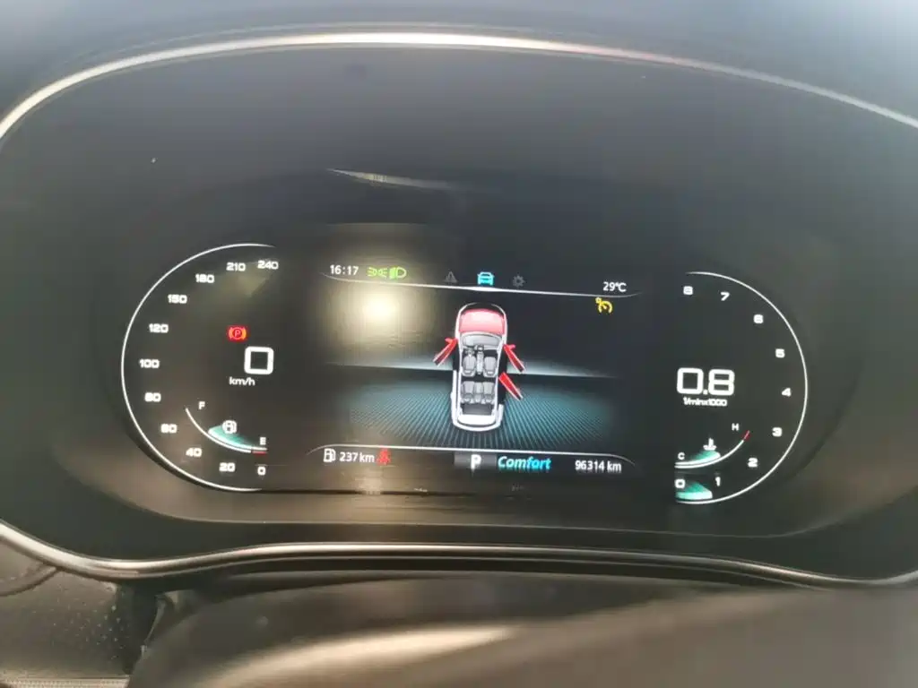 Roewe RX5 MAX — миниатюра 12