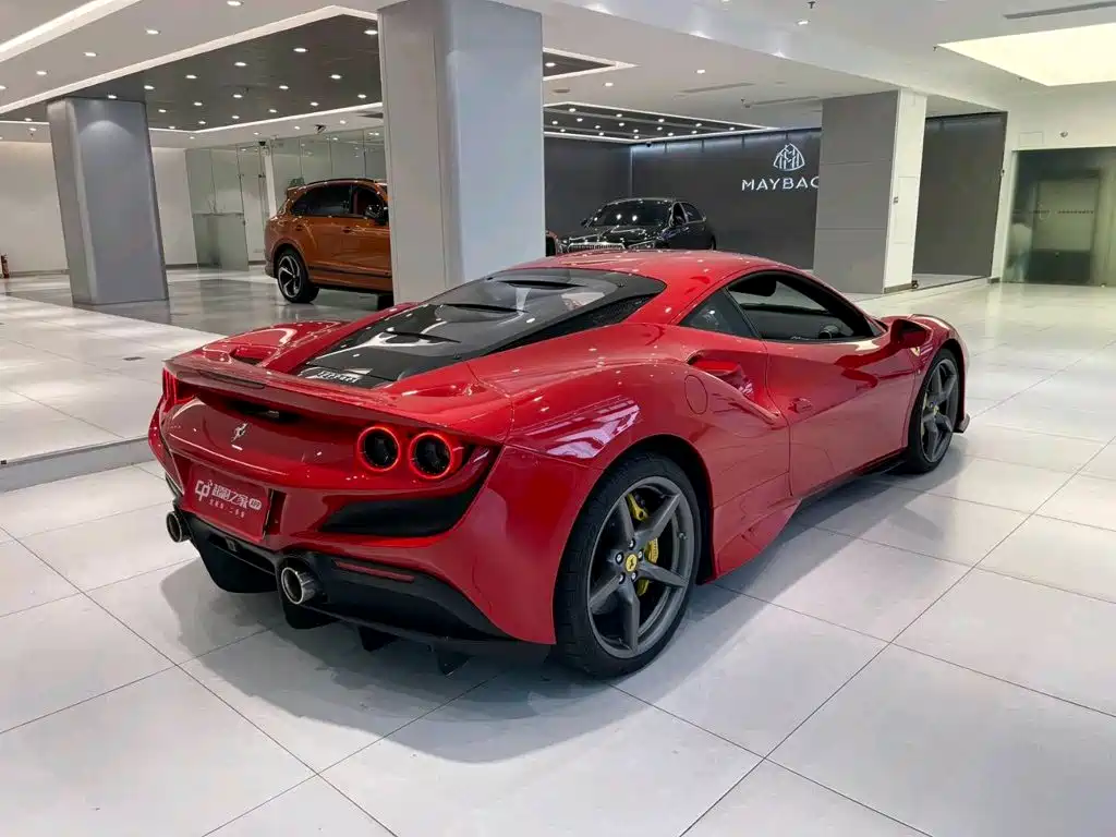 Ferrari F8 — миниатюра 9