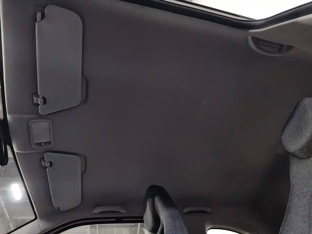 Wuling MINIEV — миниатюра 14
