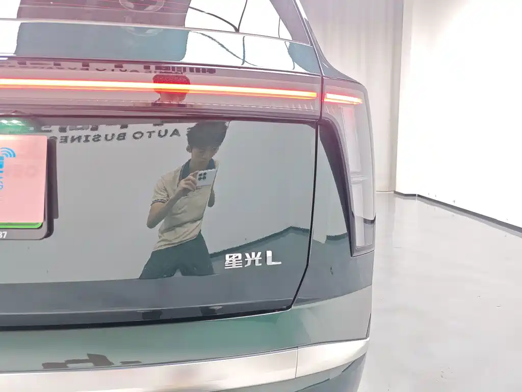 Wuling Xingguang L — миниатюра 9